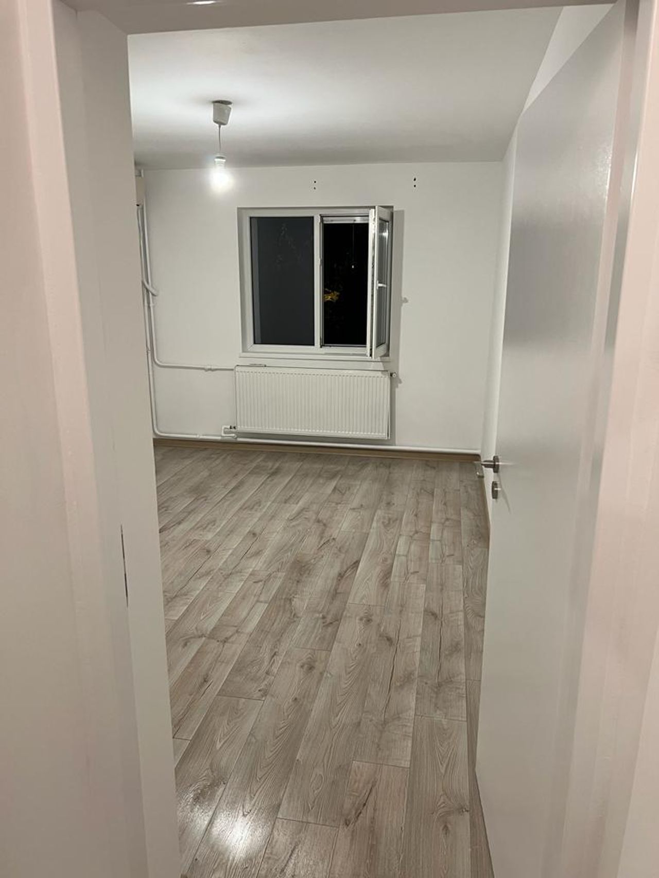 Apartament 3 Camere — imaginea 3